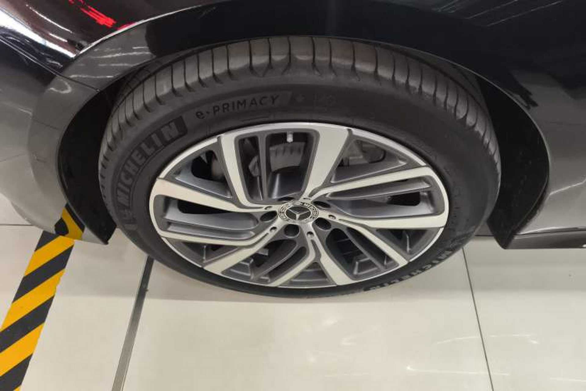 Used Mercedes-Benz E-Class 2024 E 300 L Stylish Model Left Front Wheel Hub