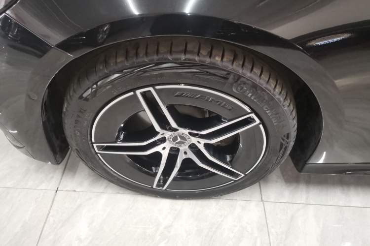 Used Mercedes-Benz E-Class 2024 E 260 Sport Edition Left Front Wheel Hub