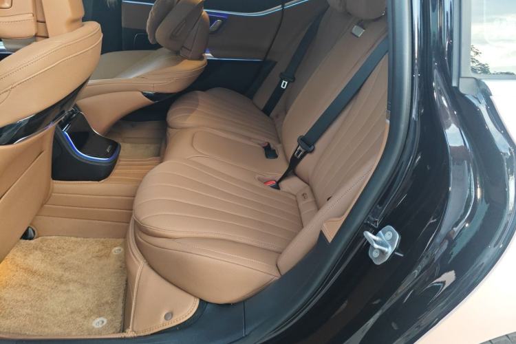 Used Mercedes-Benz E-Class 2024 E 260 L Left Rear Seat