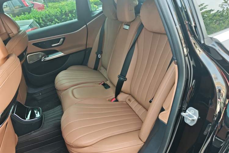 Used Mercedes-Benz E-Class 2024 E 260 L Left Rear Seat