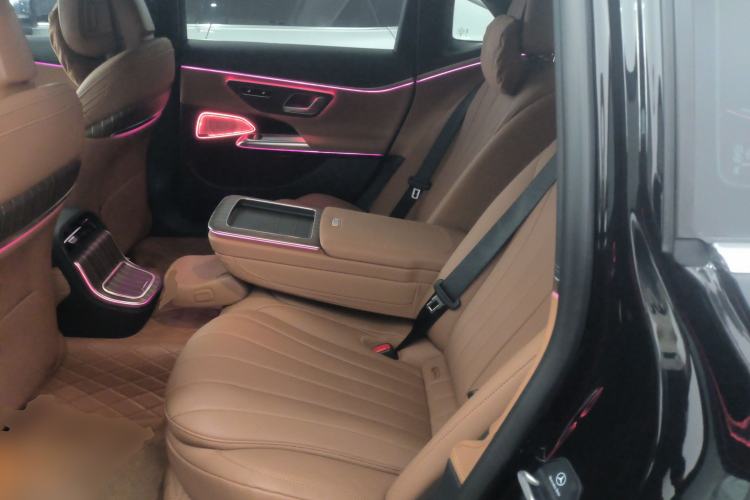 Used Mercedes-Benz E-Class 2024 Refresh E 300 L Stylish Edition Left Rear Seat