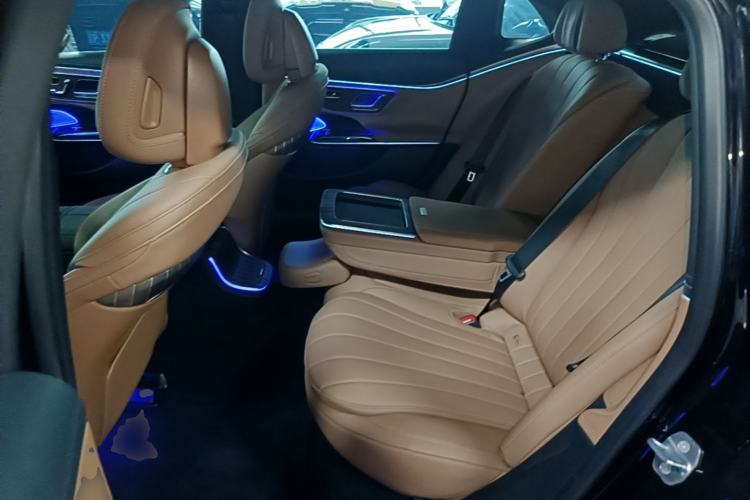 Used Mercedes-Benz E-Class 2024 Refresh E 300 L Stylish Edition Left Rear Seat