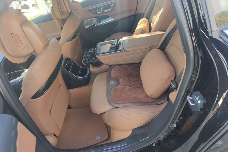 Used Mercedes-Benz E-Class 2024 E 300 L Luxury Sport Model Left Rear Seat