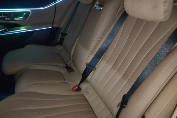 Used Mercedes-Benz E-Class 2024 E 300 L Luxury Model Left Rear Seat