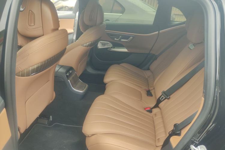 Used Mercedes-Benz E-Class 2024 E 300 L Luxury Model Left Rear Seat
