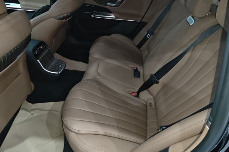 Used Mercedes-Benz E-Class 2024 Refresh E 300 L Stylish Edition Left Rear Seat