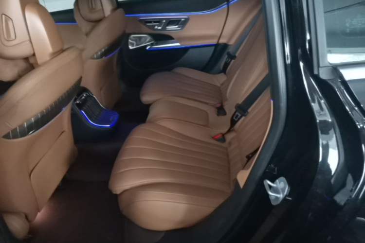 Used Mercedes-Benz E-Class 2024 E 300 L Luxury Model Left Rear Seat