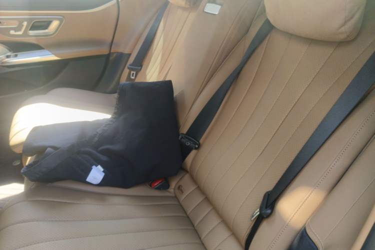 Used Mercedes-Benz E-Class 2024 E 300 L Luxury Model Left Rear Seat