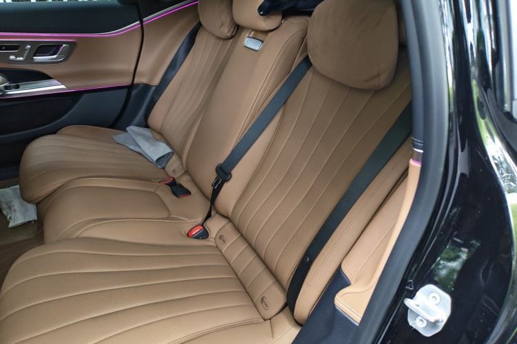 Used Mercedes-Benz E-Class 2024 E 300 L Luxury Model Left Rear Seat