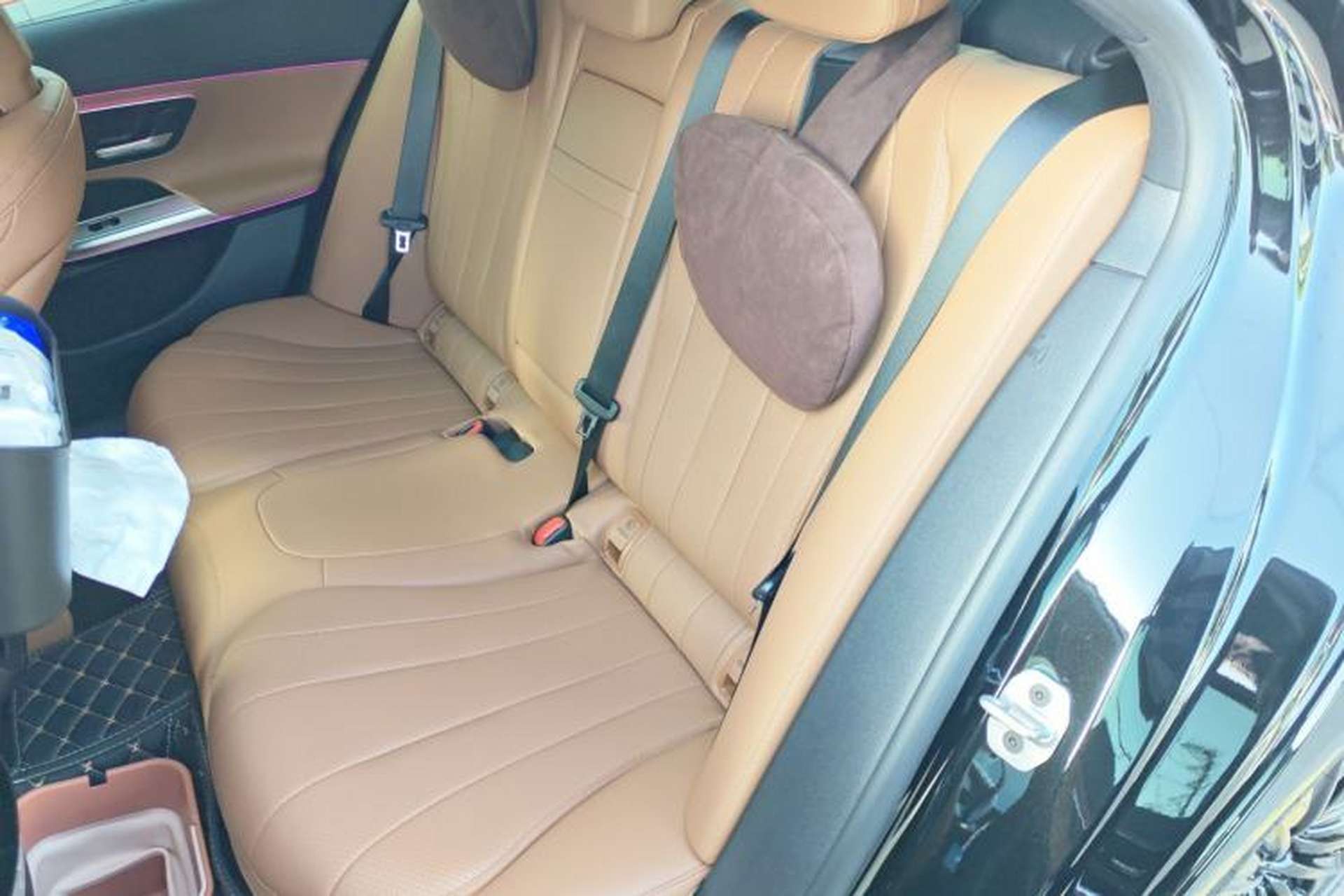 Used Mercedes-Benz E-Class 2024 E 300 Luxury Sport Edition Left Rear Seat
