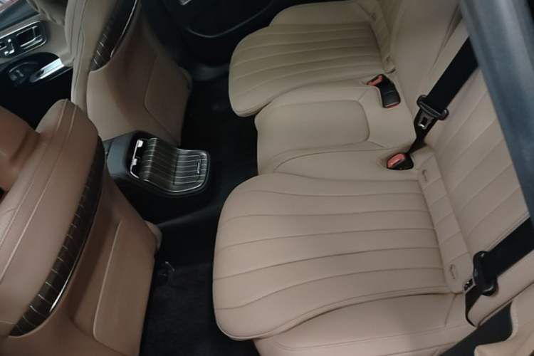 Used Mercedes-Benz E-Class 2024 E 300 L Luxury Model Left Rear Seat