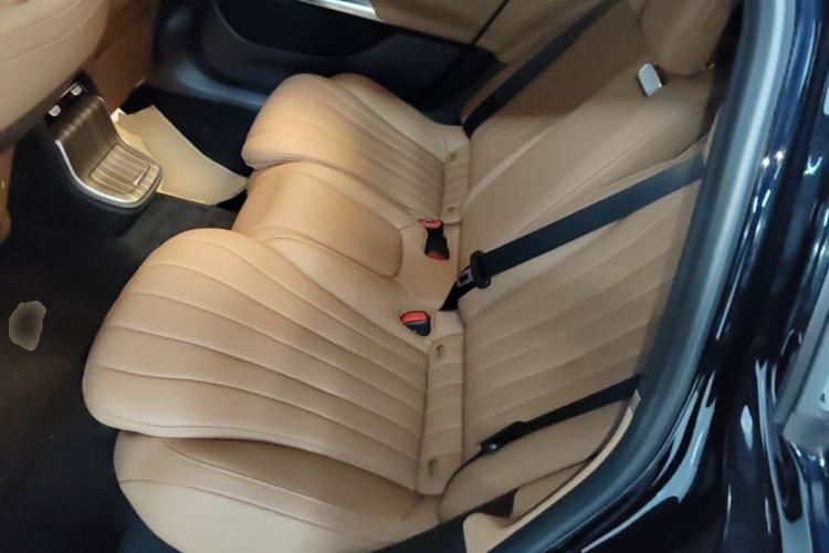Used Mercedes-Benz E-Class 2024 Facelift E 300 L Luxury Edition Left Rear Seat
