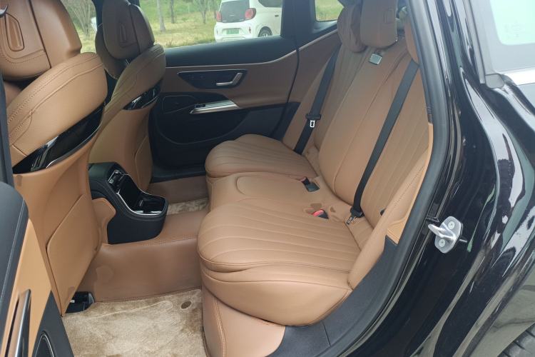 Used Mercedes-Benz E-Class 2024 E 260 L Left Rear Seat