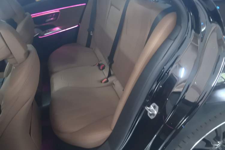 Used Mercedes-Benz E-Class 2024 E 300 Luxury Sport Edition Left Rear Seat
