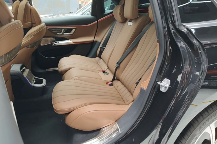 Used Mercedes-Benz E-Class 2024 E 300 L Luxury Model Left Rear Seat