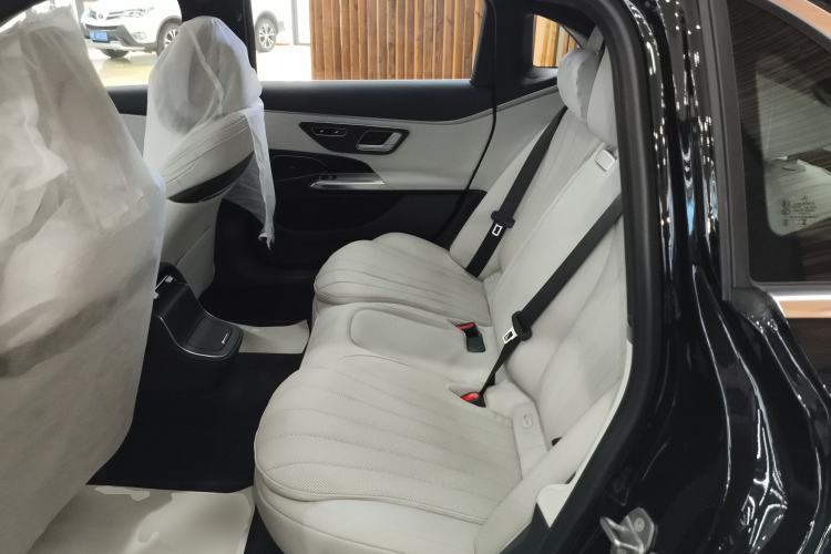 Used Mercedes-Benz E-Class 2024 E 300 L Fashion Sport Model Left Rear Seat