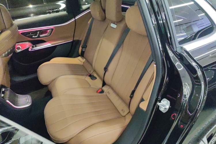 Used Mercedes-Benz E-Class 2024 Facelift E 300 L Luxury Edition Left Rear Seat