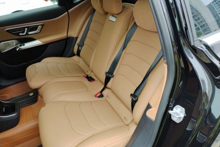 Used Mercedes-Benz E-Class 2024 E 300 L Luxury Sport Model Left Rear Seat