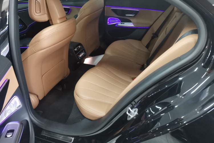 Used Mercedes-Benz E-Class 2024 E 260 Sport Edition Left Rear Seat