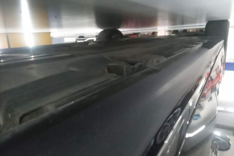 Used Mercedes-Benz E-Class 2024 E 300 L Stylish Model Left Side Sill