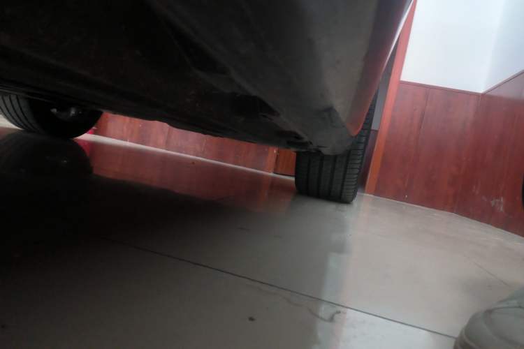 Used Mercedes-Benz E-Class 2024 Refresh E 300 L Stylish Edition Left Side Sill