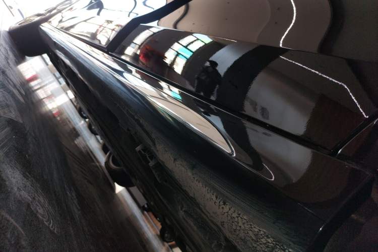 Used Mercedes-Benz E-Class 2024 E 300 L Stylish Model Left Side Sill