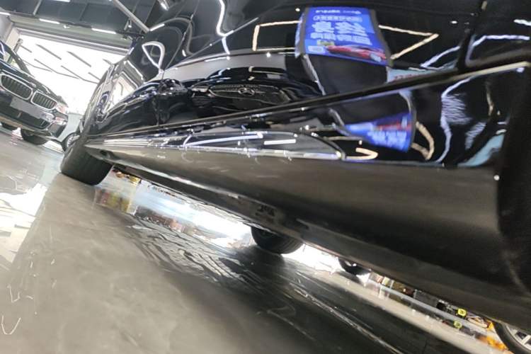 Used Mercedes-Benz E-Class 2024 Facelift E 300 L Luxury Edition Left Side Sill