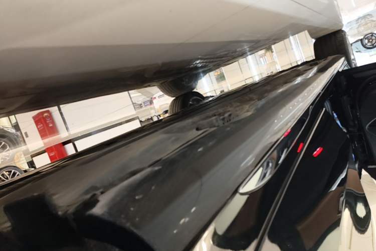 Used Mercedes-Benz E-Class 2024 E 300 L Stylish Model Left Side Sill
