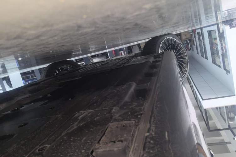 Used Mercedes-Benz E-Class 2024 E 300 Luxury Sport Edition Left Side Sill