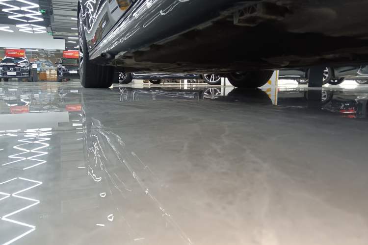 Used Mercedes-Benz E-Class 2024 E 300 L Luxury Model Left Side Sill