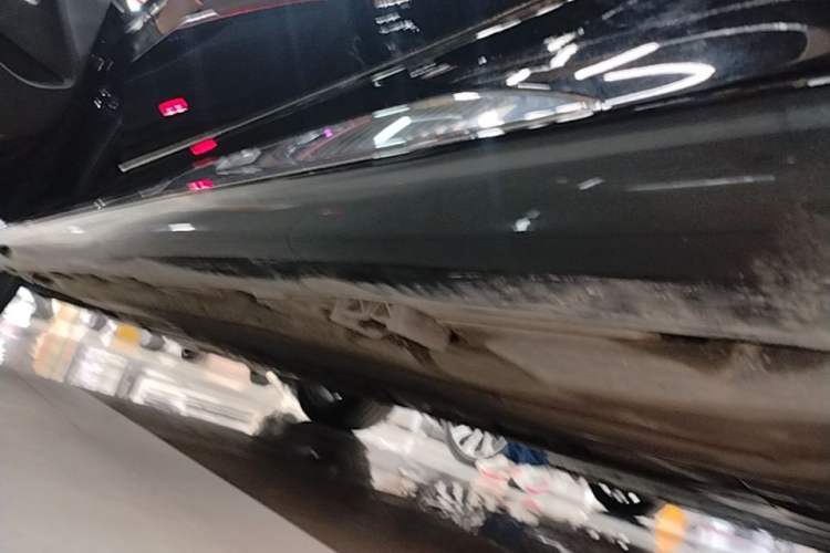 Used Mercedes-Benz E-Class 2024 E 300 L Luxury Model Left Side Sill