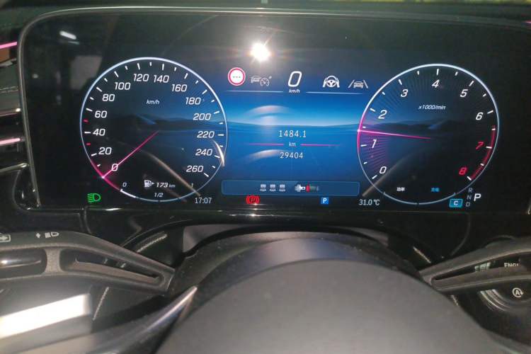 Used Mercedes-Benz E-Class 2024 Facelift E 300 L Luxury Edition Odometer Close Up