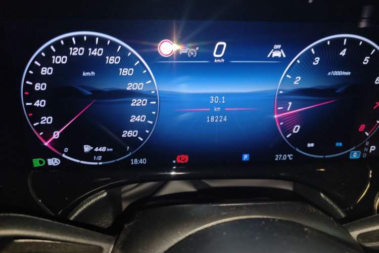 Used Mercedes-Benz E-Class 2024 E 300 L Fashion Sport Model Odometer Close Up