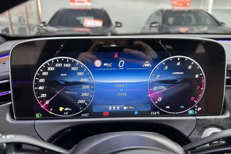 Used Mercedes-Benz E-Class 2024 E 260 Sport Edition Odometer Close Up