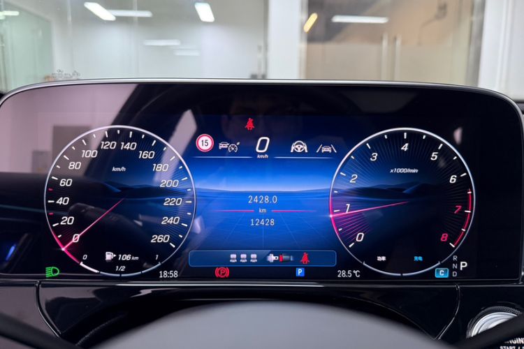 Used Mercedes-Benz E-Class 2024 Revised E 300 L Luxury Sports Edition Odometer Close Up