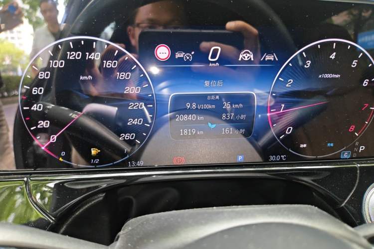 Used Mercedes-Benz E-Class 2024 E 300 L Luxury Model Odometer Close Up