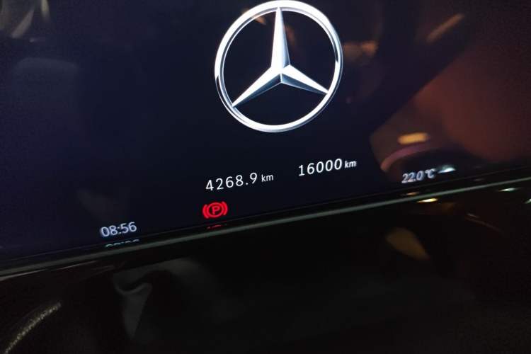 Used Mercedes-Benz E-Class 2024 E 300 L Luxury Model Odometer Close Up