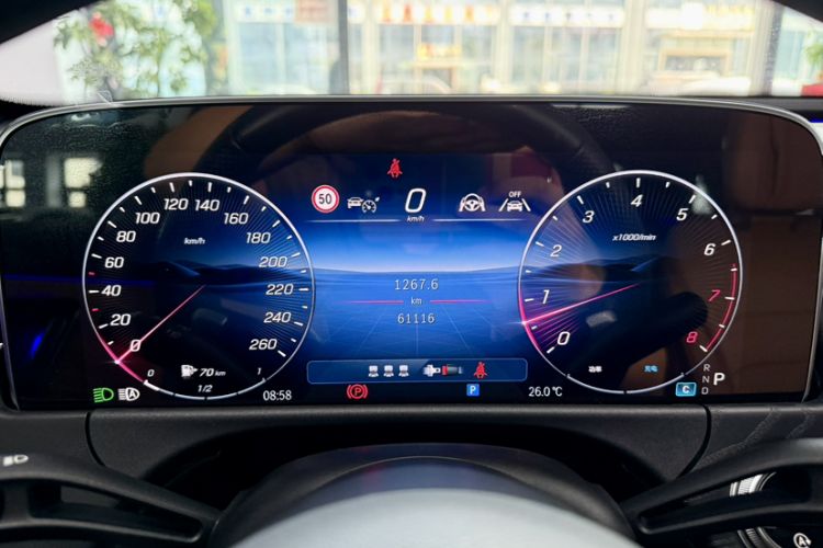 Used Mercedes-Benz E-Class 2024 Facelift E 300 L Fashion Sport Edition Odometer Close Up
