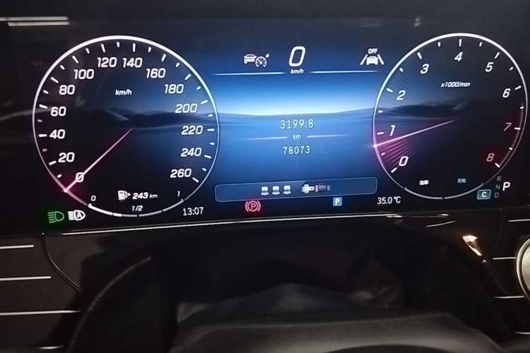 Used Mercedes-Benz E-Class 2024 Facelift E 260 L Odometer Close Up