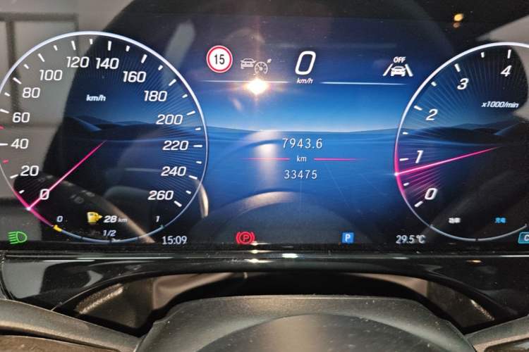 Used Mercedes-Benz E-Class 2024 Facelift E 300 L Luxury Edition Odometer Close Up