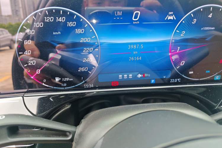 Used Mercedes-Benz E-Class 2024 Restyled E 260 L Sport Edition Odometer Close Up