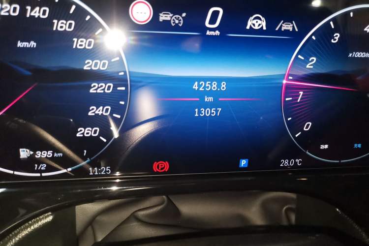 Used Mercedes-Benz E-Class 2024 E 300 L Exclusive Edition Odometer Close Up