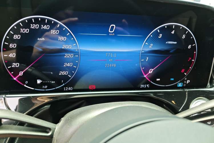 Used Mercedes-Benz E-Class 2024 Facelift E 300 L Luxury Edition Odometer Close Up