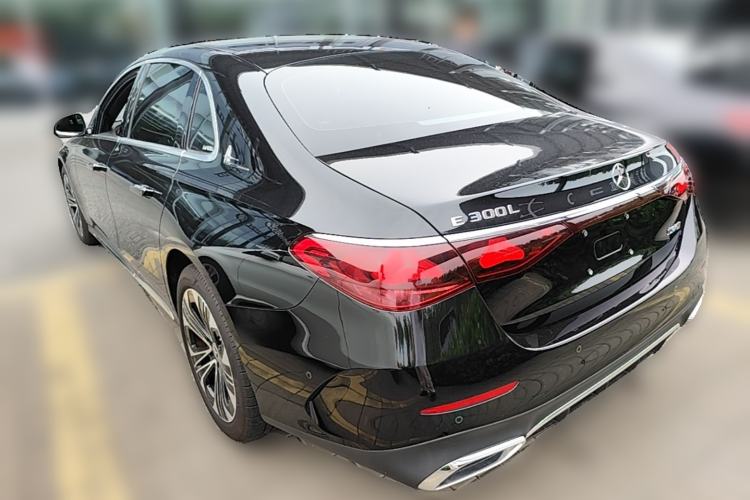 Used Mercedes-Benz E-Class 2024 Refresh E 300 L Stylish Edition Rear Left 45 Deg