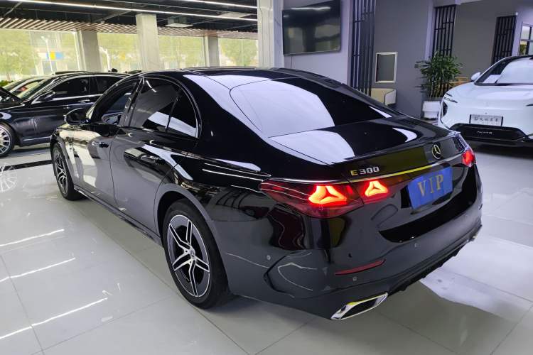 Used Mercedes-Benz E-Class 2024 E 300 Fashion Sport Edition Rear Left 45 Deg