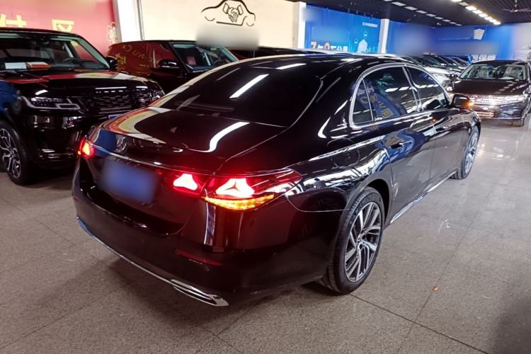 Used Mercedes-Benz E-Class 2024 Refresh E 300 L Stylish Edition Rear Right 45 Deg