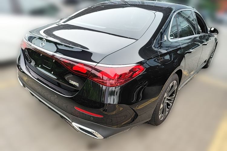 Used Mercedes-Benz E-Class 2024 Refresh E 300 L Stylish Edition Rear Right 45 Deg