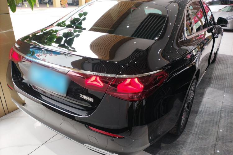 Used Mercedes-Benz E-Class 2024 Refresh E 300 L Stylish Edition Rear Right 45 Deg