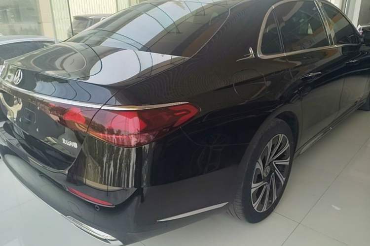 Used Mercedes-Benz E-Class 2024 E 300 L Luxury Model Rear Right 45 Deg