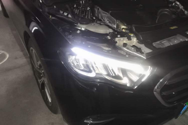 Used Mercedes-Benz E-Class 2024 Refresh E 300 L Stylish Edition Right Front Headlight